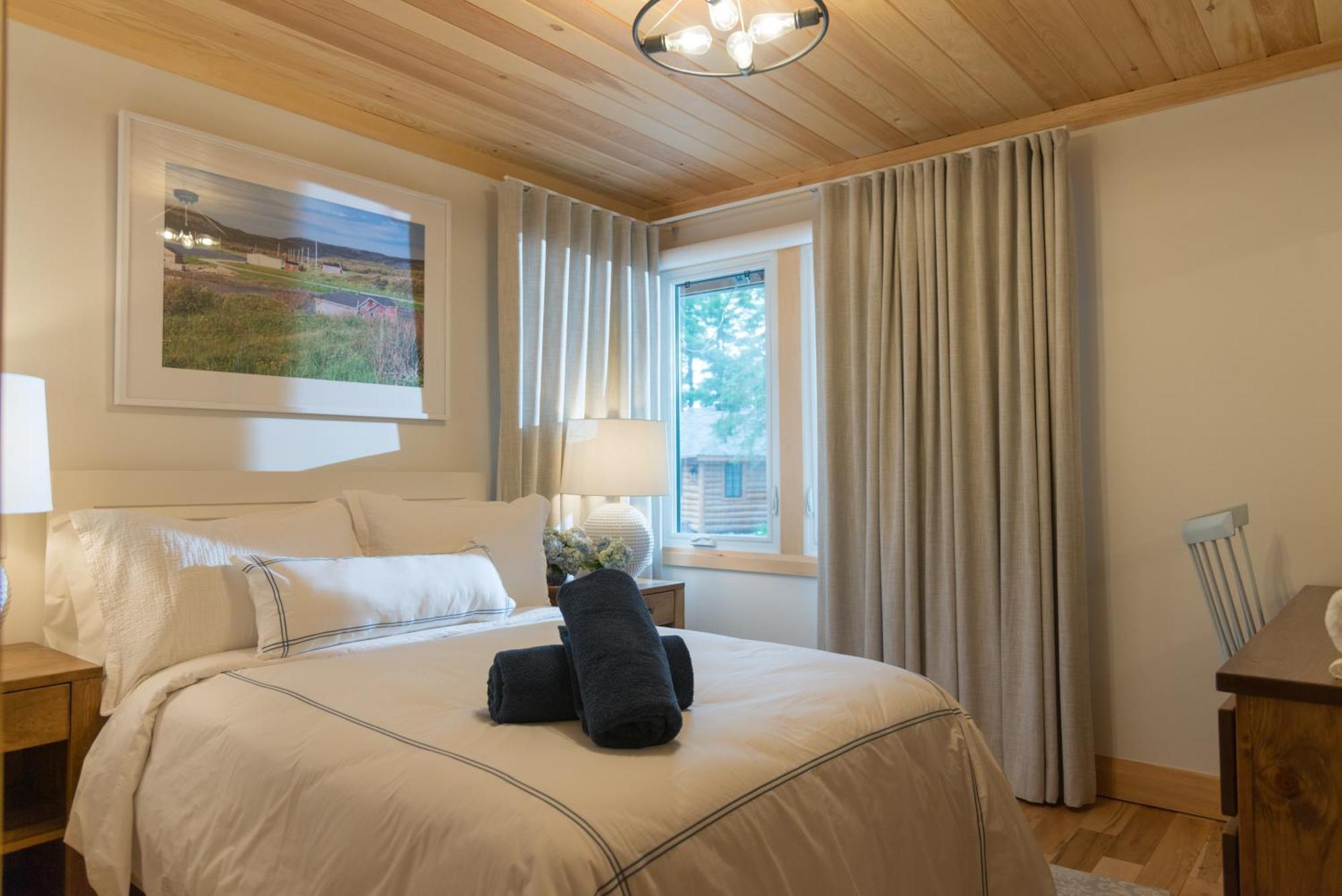 Haliburton Post House Hotel Minden Exterior photo